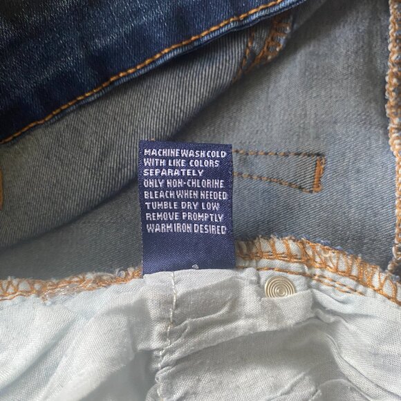 Blue Savvy women's 14 dark wash blue cuffed ripped button zip stretchy shorts - Picture 6 of 6